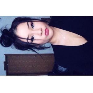 Meet your Posher, Corrie